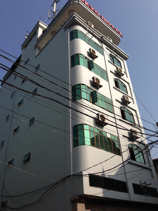 וין Hotel Tokyo 1 מראה חיצוני תמונה